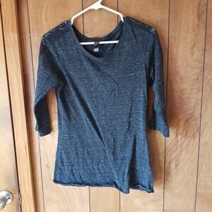 District Made Top Womens Medium Gray 3/4 Sleeve Poly Cotton Rayon Soft